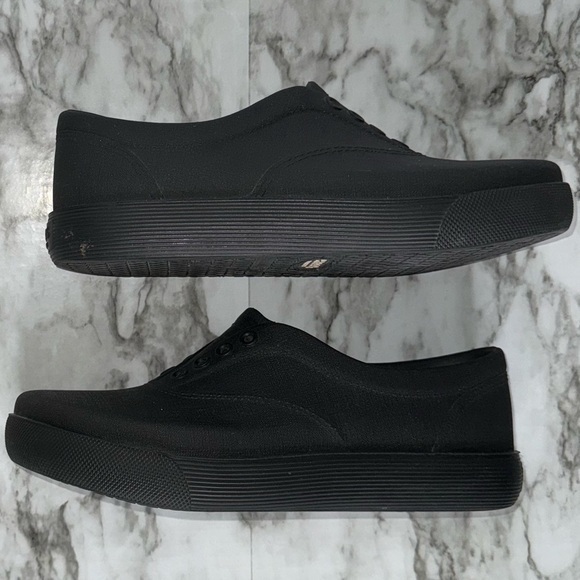 Klogs Footwear Men's Shark‎ Black- Sz 9 (Medium width) - Picture 5 of 9